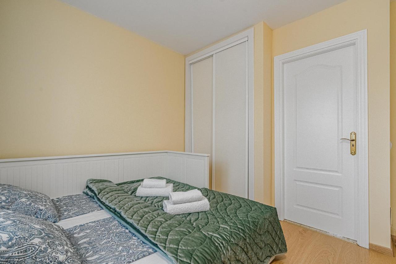 Yellow 3 Bedroom Large Apartment For 10 Guests Costa Adeje  Zewnętrze zdjęcie